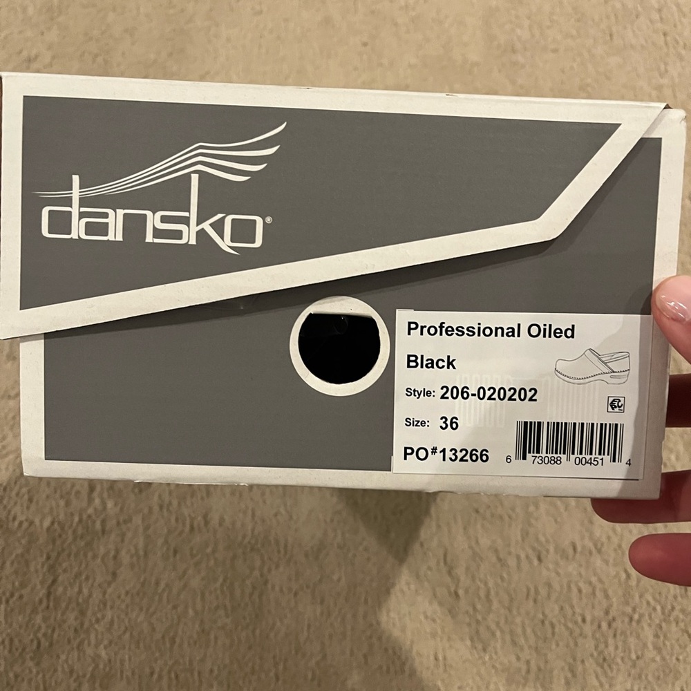 Dansko clogs - Picture 8 of 11